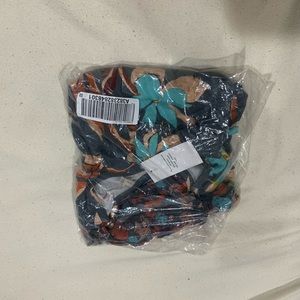 Logo by Lori Goldstein size 2X brand new